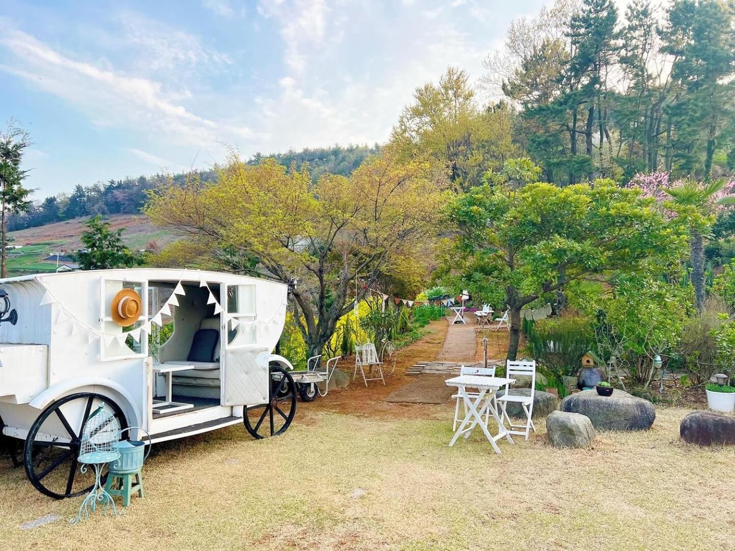 Country House Exclamation Mark & Comma Namhae Dış mekan fotoğraf